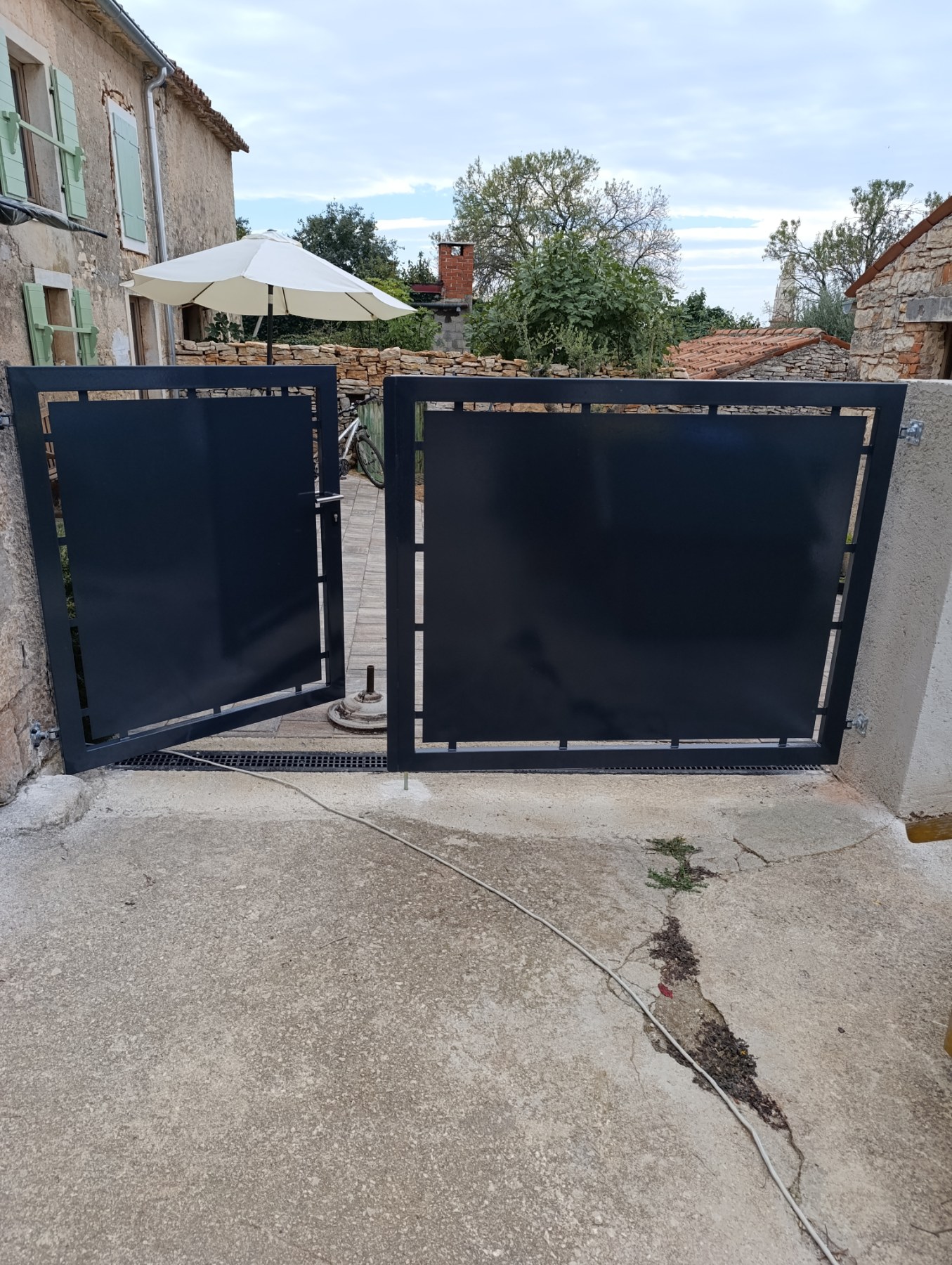 Portuni i Ulazna Vrata