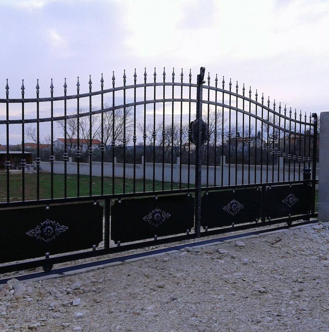 Portuni i Ulazna Vrata